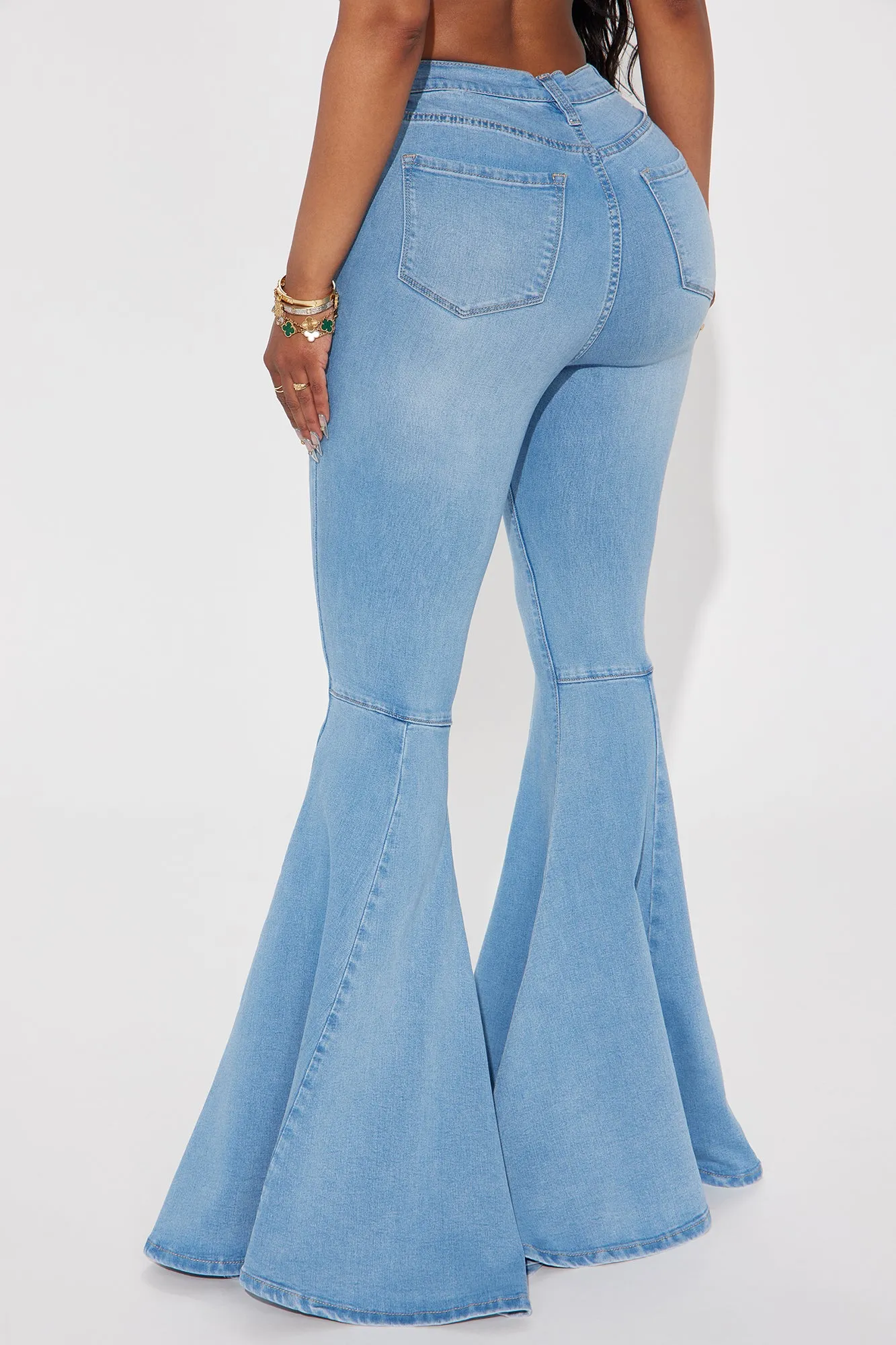 Astria Stretch Extreme Flare Jeans - Light Wash