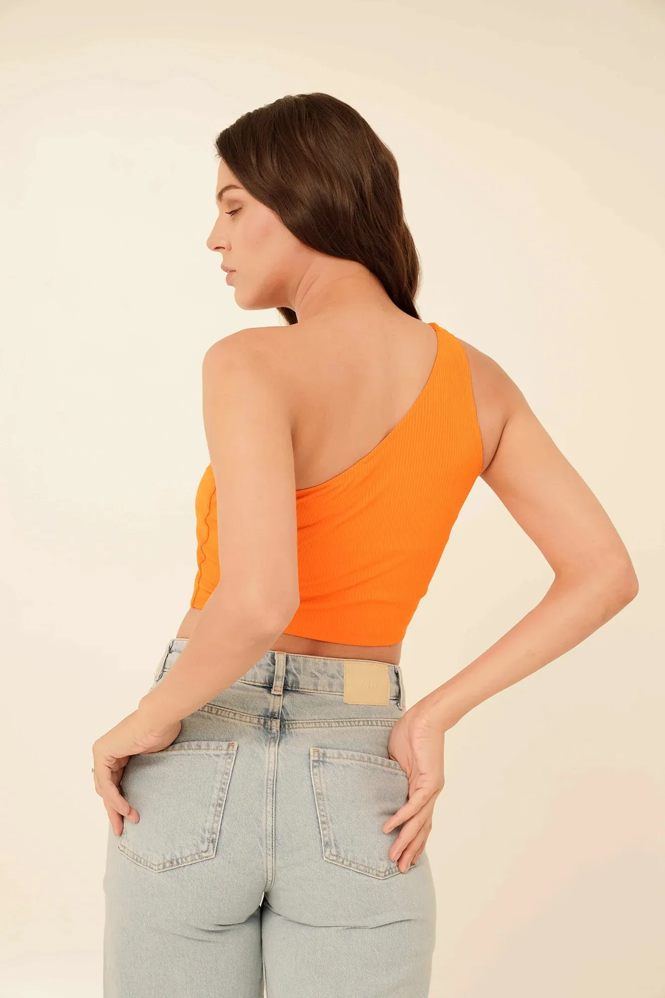 GRWM Cut Out Asymmetric Crop Top For Women